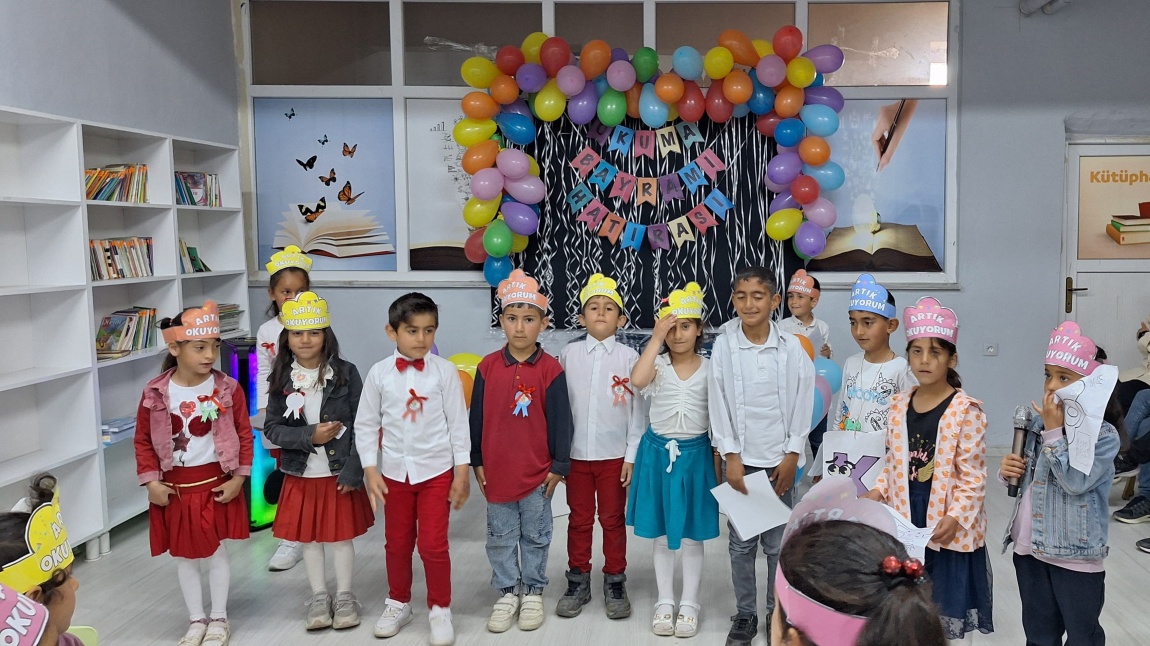 1. Sınıf Öğrencilerimizin Okuma Bayramı Sevinci